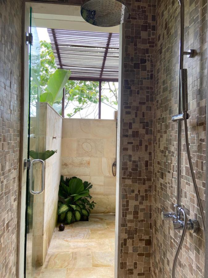 Villa Biarritz Uluwatu  Exterior photo