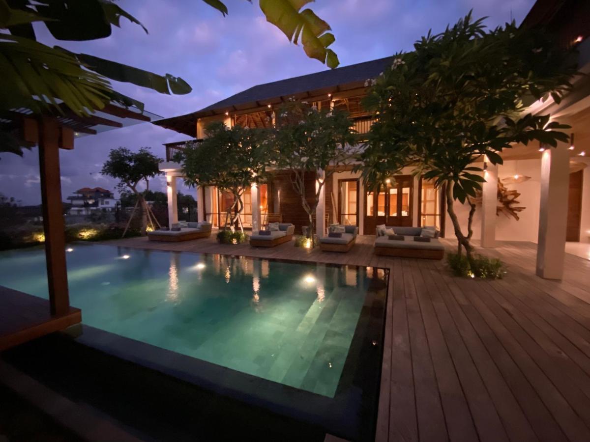 Villa Biarritz Uluwatu  Exterior photo